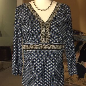 💼 Three quarter sleeved blouse